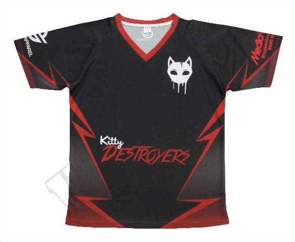 Black and Burgundy Esports Jersey with Contrast Panel and Crest Styling 17 Black and Burgundy esports jersey with contrast panel styling